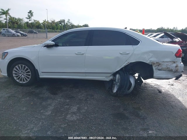 Volkswagen Passat 1.8t Se 2017 1VWBT7A37HC000988 Image 14