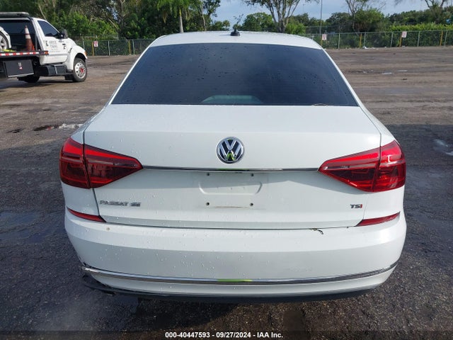 Volkswagen Passat 1.8t Se 2017 1VWBT7A37HC000988 Image 16
