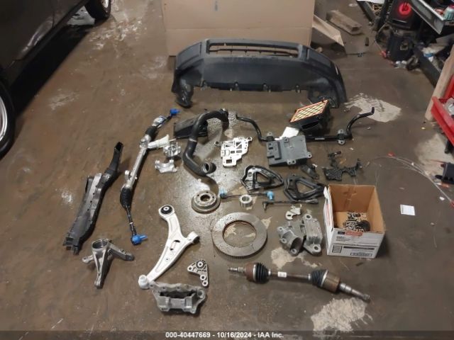 3FTTW8E9XNRB08098 Ford Maverick Xl