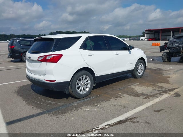 Chevrolet EQUINOX LS 2018 3GNAXHEV1JS642747 Image 4