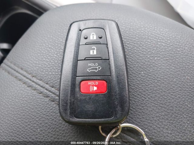 2T3A1RFVXMW152247 Toyota Rav4 Xle Premium