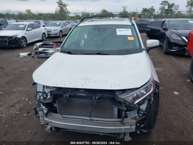2T3A1RFVXMW152247 Toyota Rav4 Xle Premium