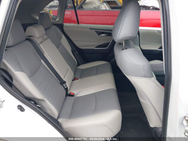 2T3A1RFVXMW152247 Toyota Rav4 Xle Premium
