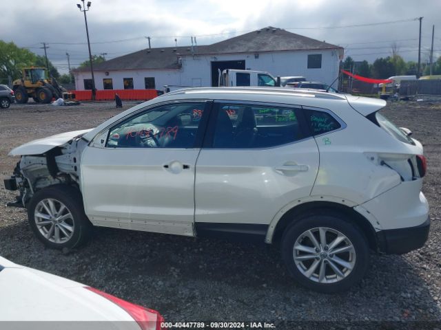 JN1BJ1CR2HW125258 Nissan Rogue Sport Sv
