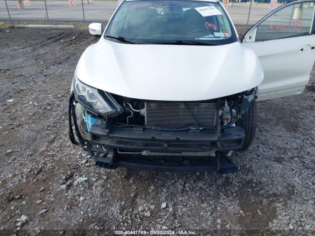 JN1BJ1CR2HW125258 Nissan Rogue Sport Sv