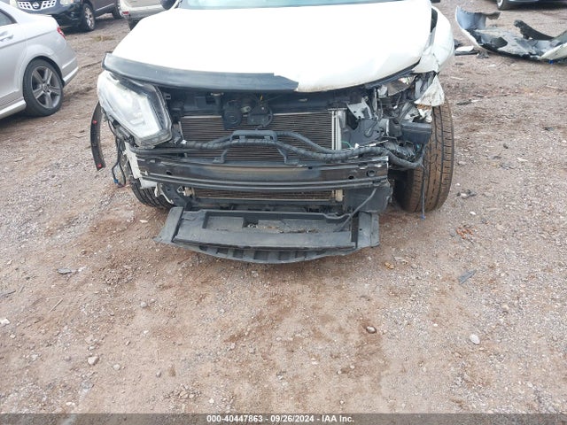Nissan ROGUE SV 2017 5N1AT2MV0HC813065 Image 6