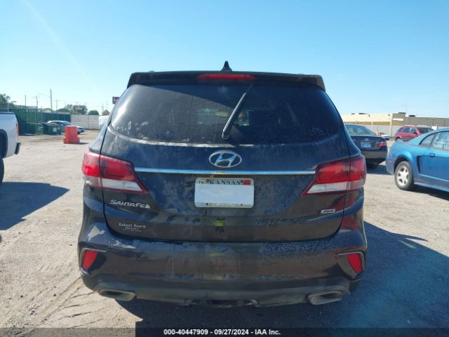 KM8SMDHF4HU225115 Hyundai Santa Fe Se