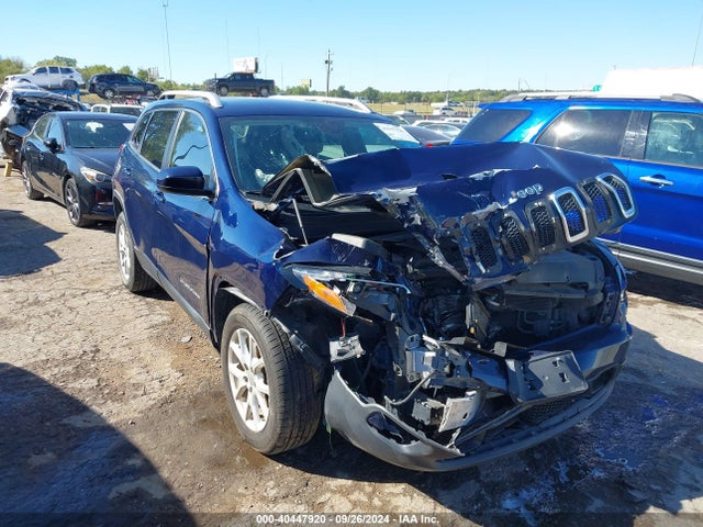 Jeep Cherokee Latitude 2016 1C4PJLCB2GW127124 Image 1