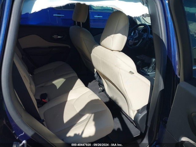 Jeep Cherokee Latitude 2016 1C4PJLCB2GW127124 Image 8