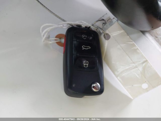 WVGAV7AX3GW583998 Volkswagen TIGUAN S