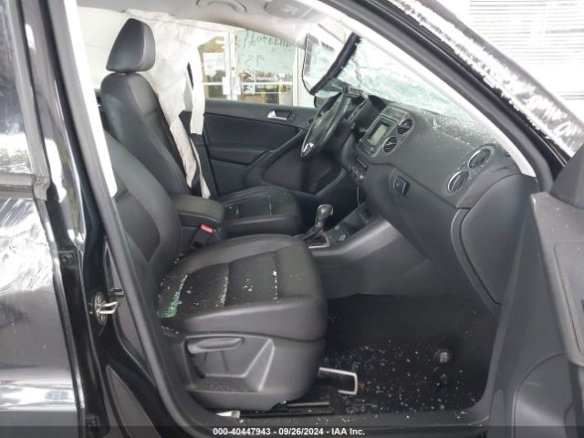 WVGAV7AX3GW583998 Volkswagen TIGUAN S