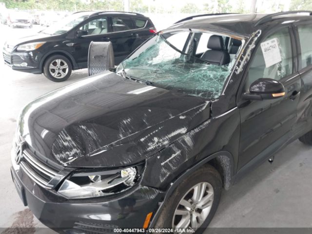 WVGAV7AX3GW583998 Volkswagen TIGUAN S