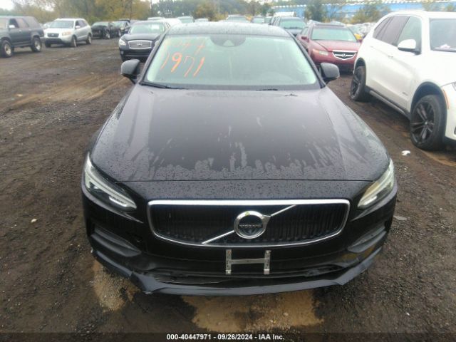 LVY982MK4JP034838 Volvo S90 T5 Momentum