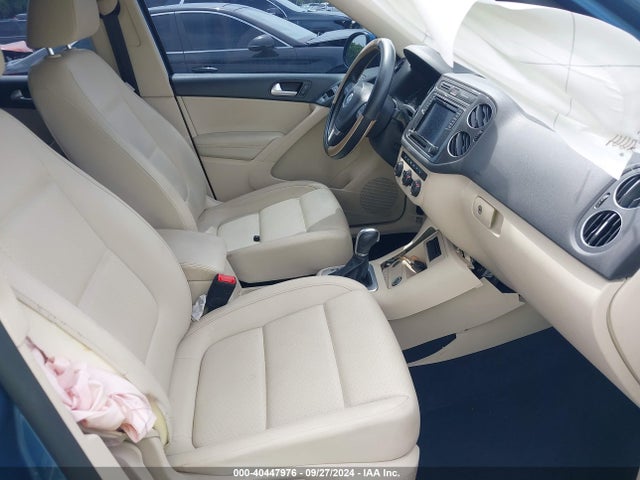 WVGAV7AX6HK020128 Volkswagen Tiguan 2.0t/2.0t S