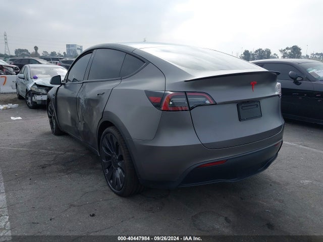 2021 TESLA MODEL Y 5YJYGDEF9MF293908 Photo 2