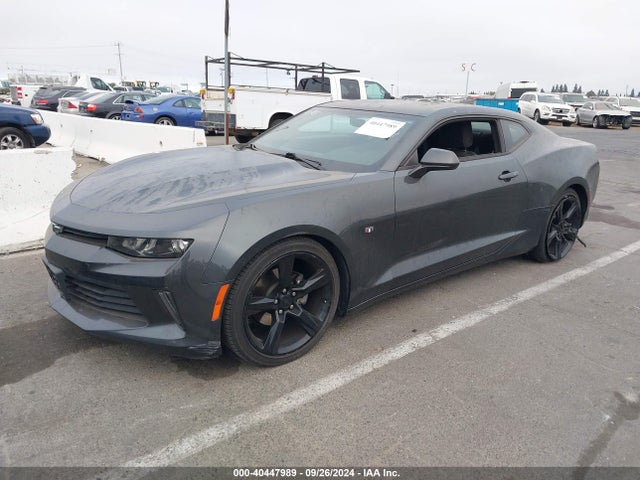 Chevrolet Camaro 1lt 2018 1G1FB1RSXJ0189958 Image 2