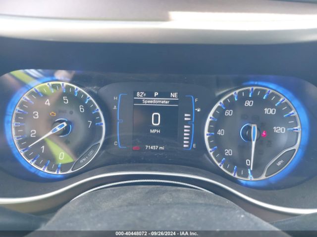 2C4RC1CG2PR610589 Chrysler Voyager Lx