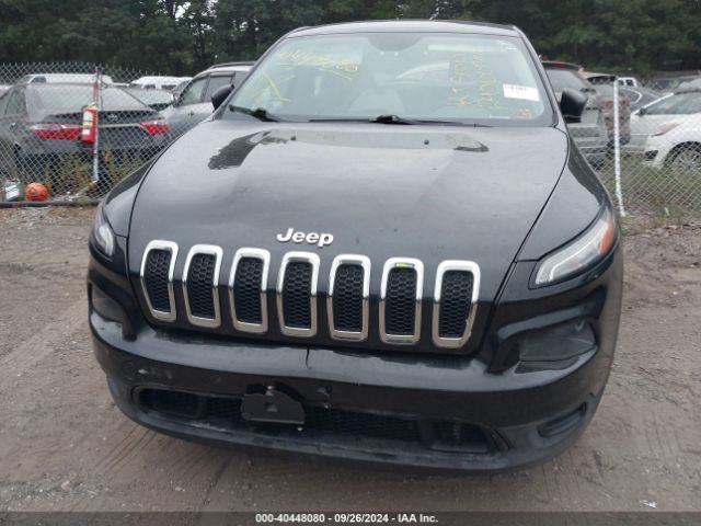 1C4PJMAB2EW166754 Jeep Cherokee Sport