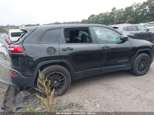 1C4PJMAB2EW166754 Jeep Cherokee Sport