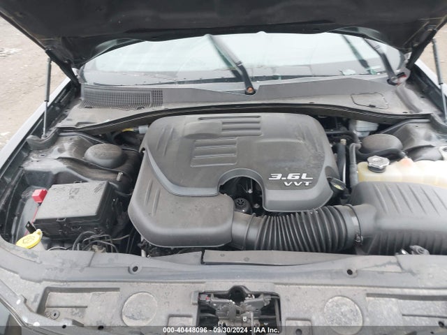 Chrysler 300 2014 2C3CCARG3EH353088 Image 10