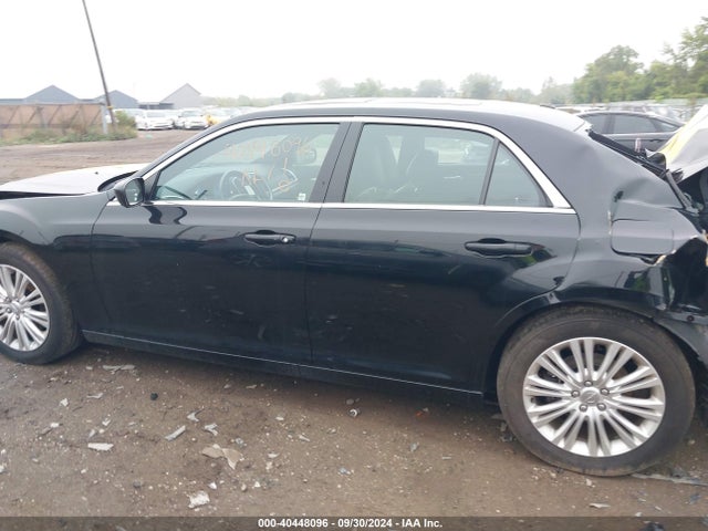 Chrysler 300 2014 2C3CCARG3EH353088 Image 14