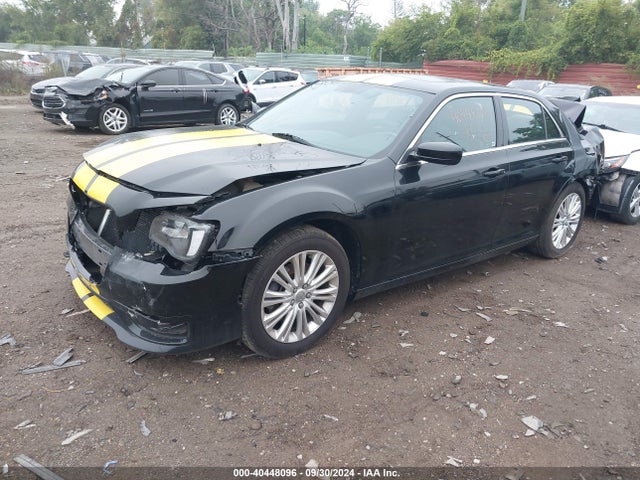 Chrysler 300 2014 2C3CCARG3EH353088 Image 2