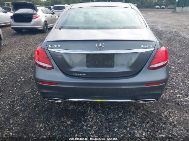 WDDZF4KB1HA032396 Mercedes-Benz E 300 4matic