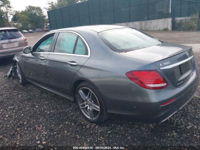 WDDZF4KB1HA032396 Mercedes-Benz E 300 4matic