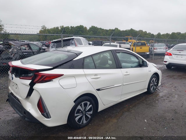 Toyota Prius Prime Premium 2017 JTDKARFP5H3000763 Image 4
