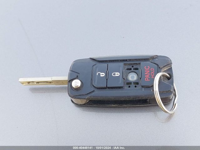 ZACCJBBW2GPE15896 Jeep Renegade 75th Anniversary