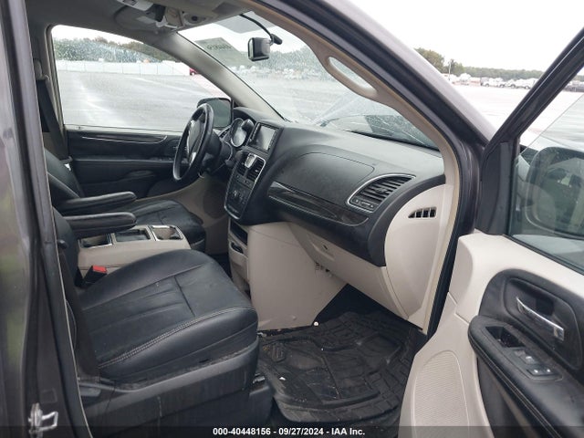 2C4RC1BG5FR565440 Chrysler Town & Country Touring