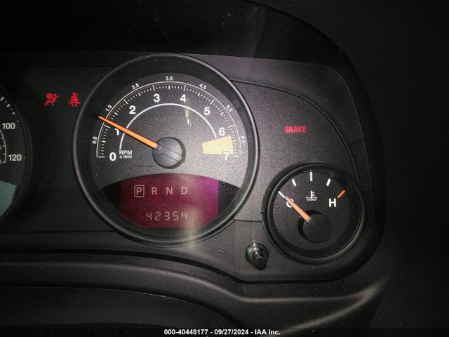 Jeep Compass 75th Anniversary 2016 1C4NJDBB5GD714637 Image 16