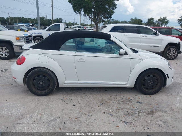 3VW5X7AT9EM803166 Volkswagen Beetle 2.5l