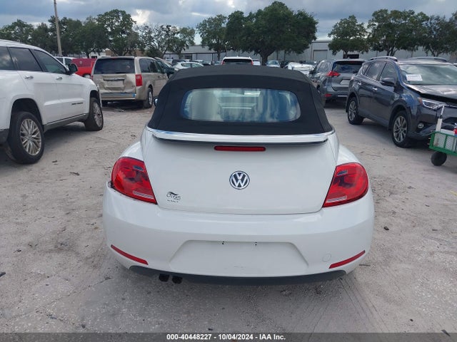 3VW5X7AT9EM803166 Volkswagen Beetle 2.5l