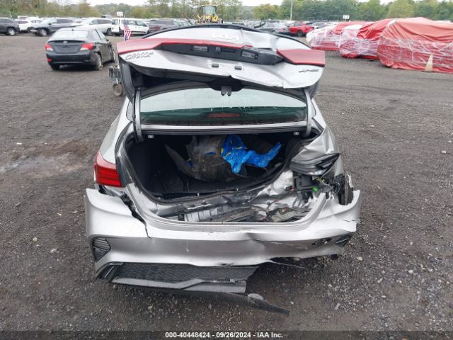 3KPF54AD5PE664770 KIA Forte Gt-line