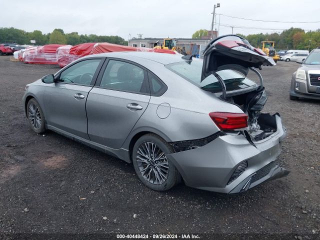 3KPF54AD5PE664770 KIA Forte Gt-line