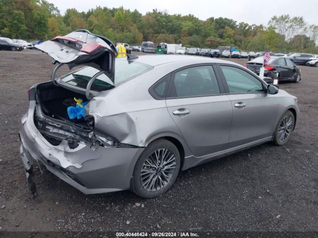 3KPF54AD5PE664770 KIA Forte Gt-line