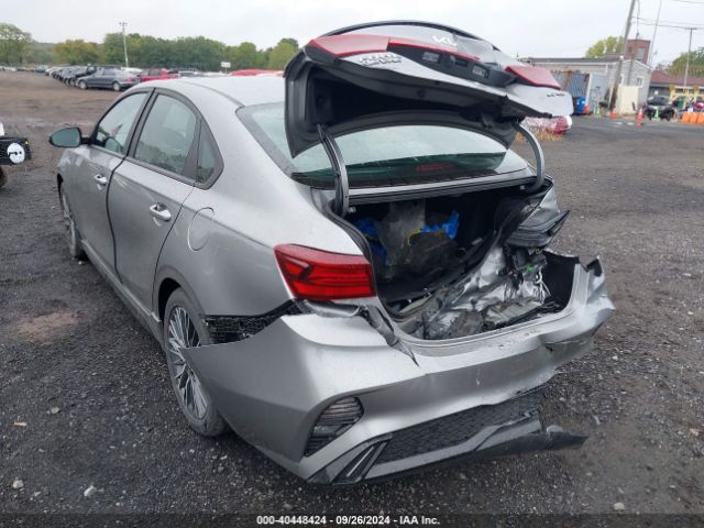 3KPF54AD5PE664770 KIA Forte Gt-line