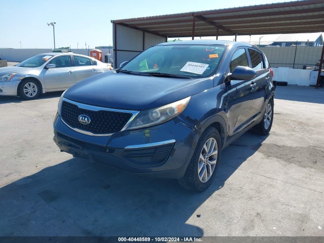 KIA Sportage Lx 2016 KNDPB3AC5G7832003 Image 2