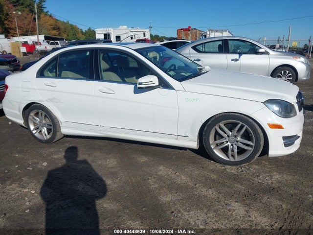 WDDGF8AB9ER301936 Mercedes-Benz C 300 Luxury 4matic/sport 4matic