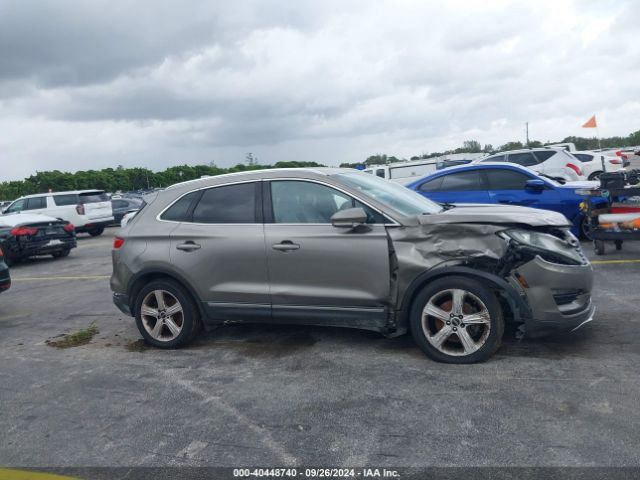 5LMCJ1C91HUL55248 Lincoln Mkc Premier