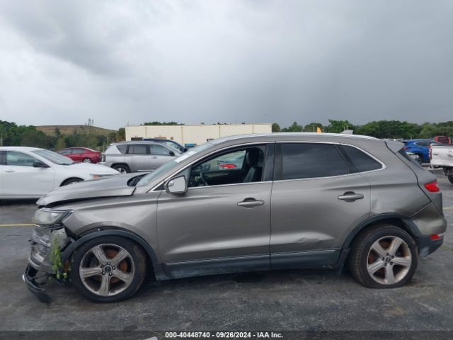5LMCJ1C91HUL55248 Lincoln Mkc Premier
