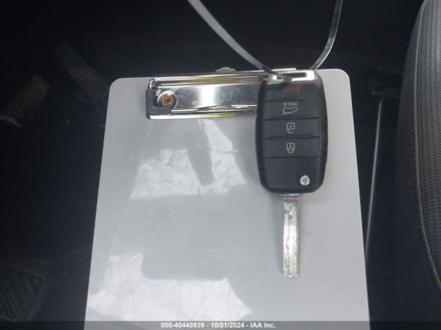 5XYKT3A64EG469551 KIA SORENTO LX