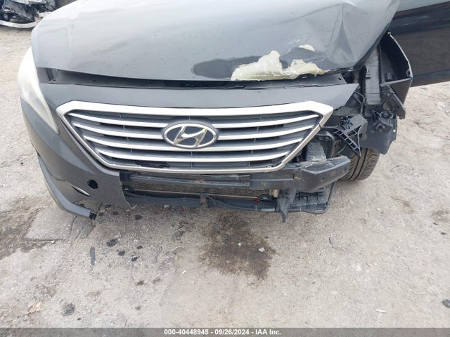 Hyundai SONATA SE 2015 5NPE24AF7FH159295 Image 18