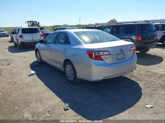 4T1BD1FK3EU135075 Toyota Camry Hybrid Le