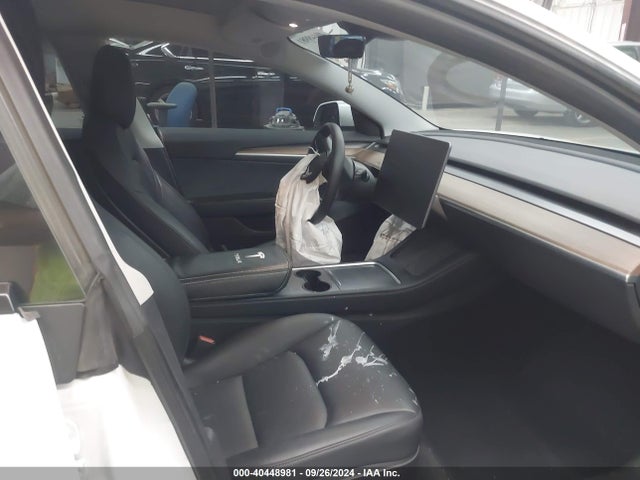 2022 TESLA MODEL 3 5YJ3E1EBXNF253009 Photo 4
