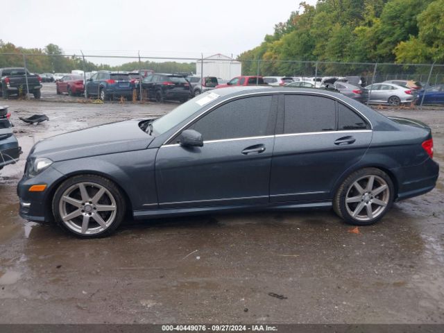 WDDGF8AB7EA944977 Mercedes-Benz C 300 Luxury 4matic/sport 4matic