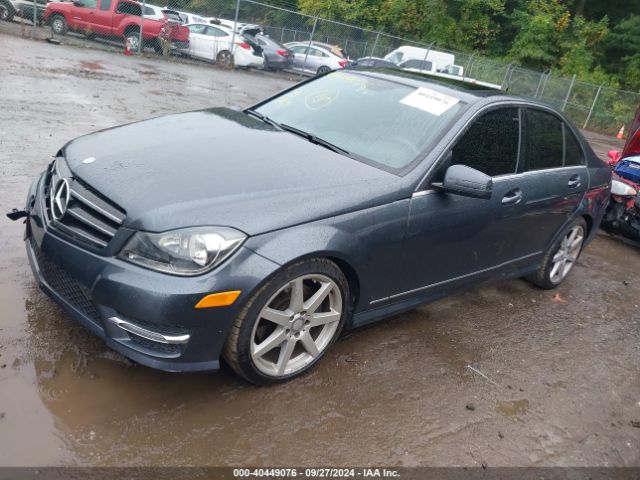WDDGF8AB7EA944977 Mercedes-Benz C 300 Luxury 4matic/sport 4matic