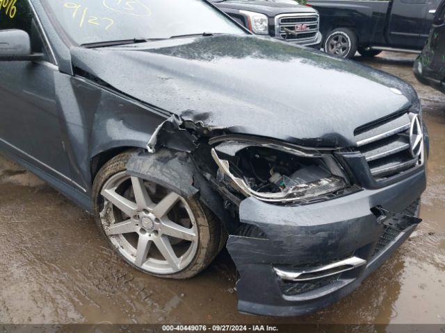WDDGF8AB7EA944977 Mercedes-Benz C 300 Luxury 4matic/sport 4matic