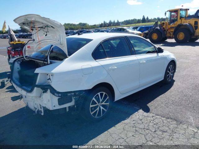 3VWDB7AJXHM276607 Volkswagen Jetta 1.4t Se